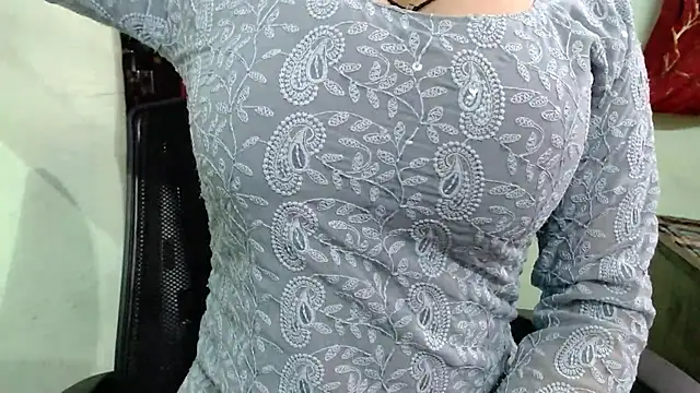 sweet-alia online show from September 14, 2025, 11:54 am