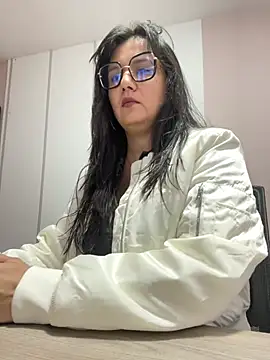 SWEETLILY18 online show from February 27, 2025, 11:28 am