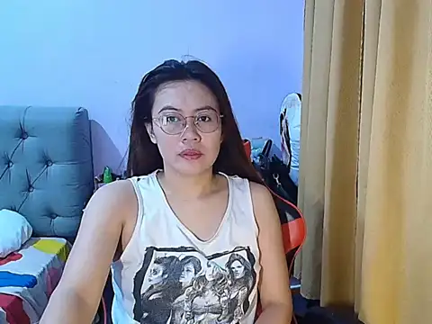Snapshot of crizzybel chatting on May 25, 2026, 1:49 am crizzybel online show from May 25, 2026, 1:49 am