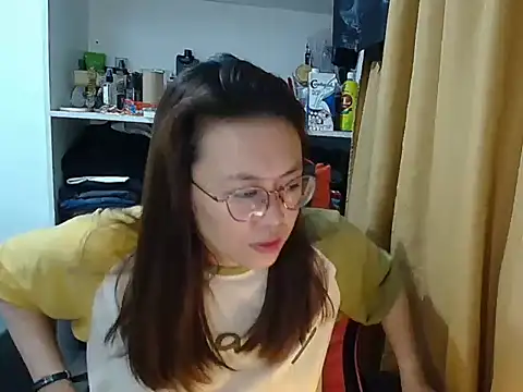 crizzybel online show from February 15, 2026, 6:14 am