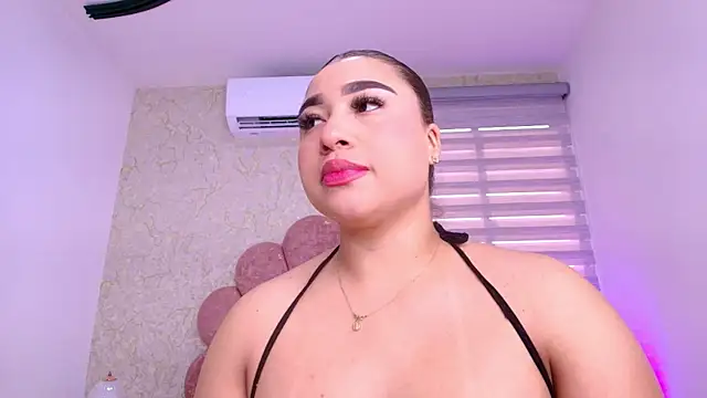 Snapshot of leon_gaby chatting on November 14, 2025, 7:17 pm leon gaby online show from November 14, 2025, 7:17 pm