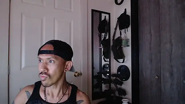 inc25cbxh online show from January 23, 2025, 4:09 am