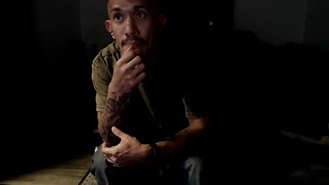 Snapshot of inc25cb@xh chatting on January 6, 2026, 6:39 am inc25cbxh online show from January 6, 2026, 6:39 am