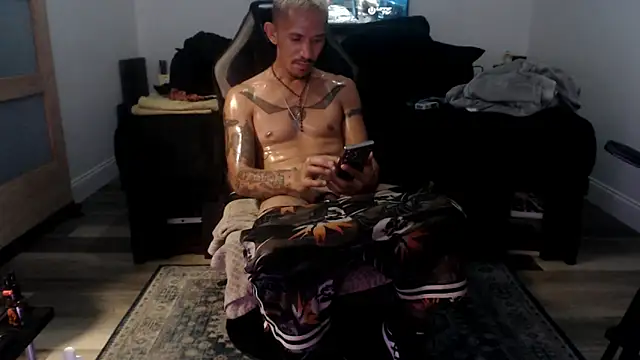 inc25cbxh online show from December 14, 2025, 1:17 pm