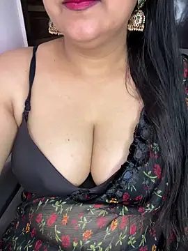 Zoya Varma004 online show from March 7, 2026, 5:36 am