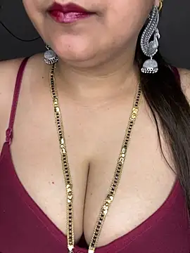 Snapshot of Zoya_Varma004 chatting on April 22, 2026, 2:02 pm Zoya Varma004 online show from April 22, 2026, 2:02 pm