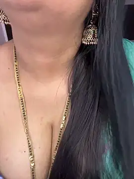 Zoya Varma004 online show from February 20, 2026, 5:37 am