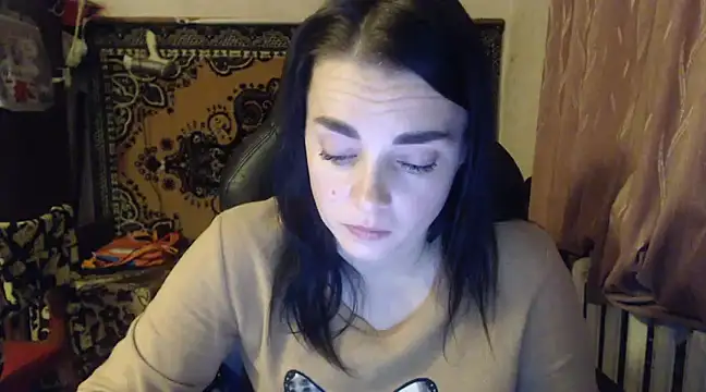 Snapshot of AlisaLaDiva chatting on December 4, 2024, 9:40 pm AlisaLaDiva online show from December 4, 2024, 9:40 pm