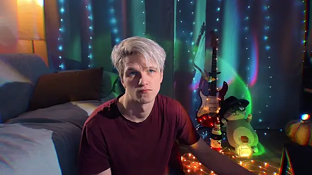 Snapshot of Breston_Sweet chatting on December 15, 2025, 2:12 pm Breston Sweet online show from December 15, 2025, 2:12 pm