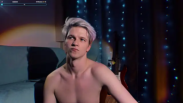 Snapshot of Breston_Sweet chatting on December 4, 2025, 10:31 pm Breston Sweet online show from December 4, 2025, 10:31 pm