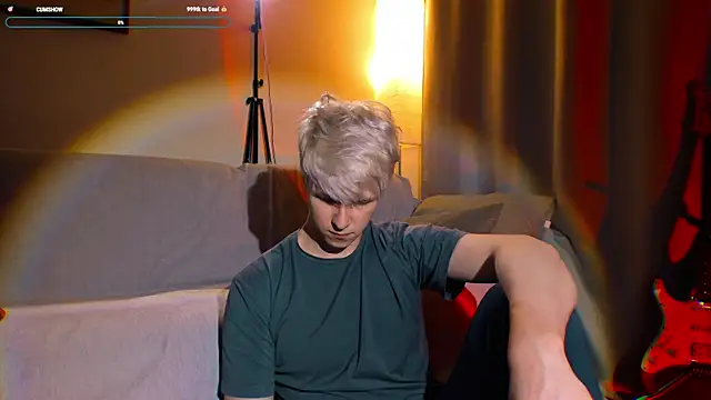 Snapshot of Breston_Sweet chatting on October 29, 2025, 8:19 pm Breston Sweet online show from October 29, 2025, 8:19 pm