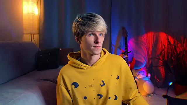 Breston Sweet online show from March 25, 2026, 2:12 am