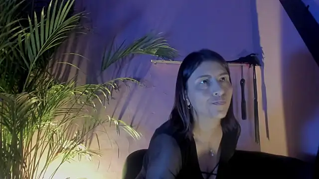 Snapshot of isa_kiss chatting on April 26, 2026, 12:02 pm isa kiss online show from April 26, 2026, 12:02 pm