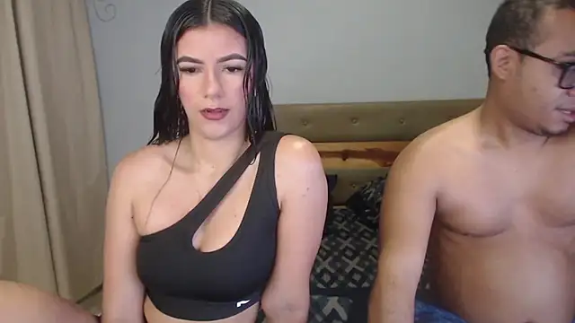 Snapshot of couplesex_ve chatting on May 17, 2026, 12:05 pm couplesex ve online show from May 17, 2026, 12:05 pm