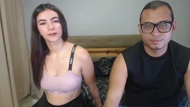 Snapshot of couplesex_ve chatting on May 15, 2026, 12:58 pm couplesex ve online show from May 15, 2026, 12:58 pm