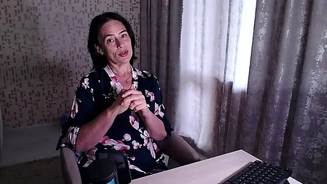 Snapshot of BelovedLady chatting on July 11, 2026, 6:13 am BelovedLady online show from July 11, 2026, 6:13 am