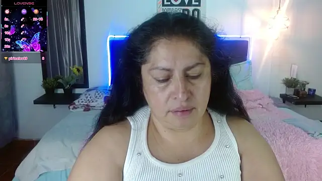 Keyla01  online show from March 26, 2026, 6:44 am