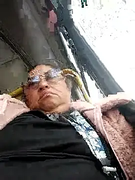 Keyla01  online show from January 13, 2026, 5:28 pm