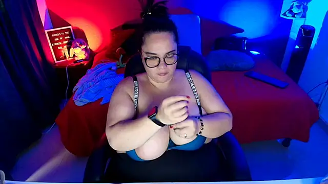 Snapshot of lulubigtitts1 chatting on January 14, 2026, 3:48 pm lulubigtitts1 online show from January 14, 2026, 3:48 pm