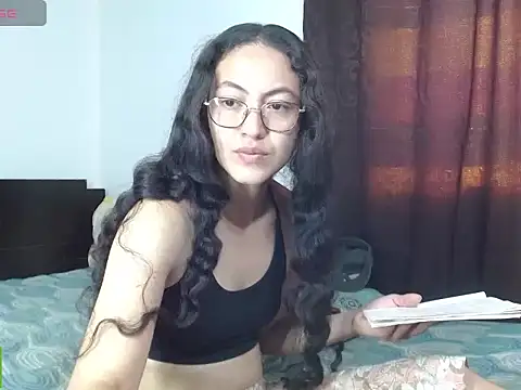 Snapshot of Olivia_Bright chatting on June 9, 2026, 5:36 pm Olivia Bright online show from June 9, 2026, 5:36 pm