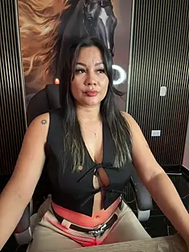 Snapshot of ValeryGrey chatting on April 23, 2026, 6:53 pm ValeryGrey online show from April 23, 2026, 6:53 pm