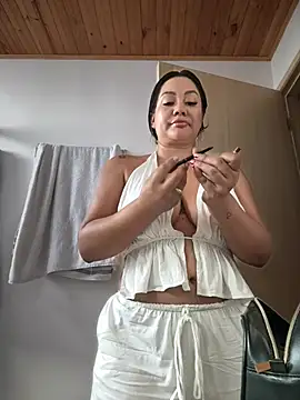 Snapshot of ValeryGrey chatting on January 16, 2026, 7:07 pm ValeryGrey online show from January 16, 2026, 7:07 pm