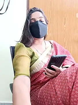 Snapshot of yoursana- chatting on February 21, 2025, 7:56 am yoursana- online show from February 21, 2025, 7:56 am