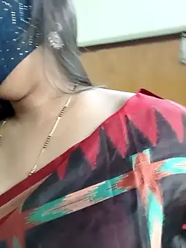 Snapshot of yoursana- chatting on October 7, 2025, 3:29 am yoursana- online show from October 7, 2025, 3:29 am