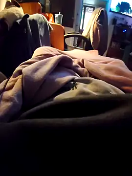 anonymus9006 online show from January 15, 2026, 2:42 pm