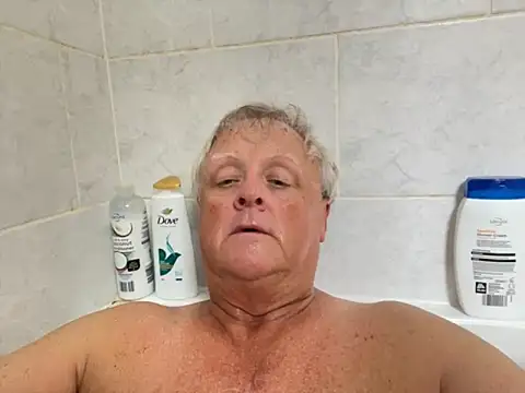 Snapshot of bigbadjon69 chatting on September 27, 2025, 1:28 pm bigbadjon69 online show from September 27, 2025, 1:28 pm