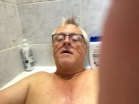 Snapshot of bigbadjon69 chatting on September 9, 2025, 10:47 am bigbadjon69 online show from September 9, 2025, 10:47 am