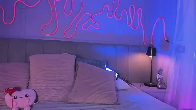 Sofly s online show from February 26, 2026, 11:54 am