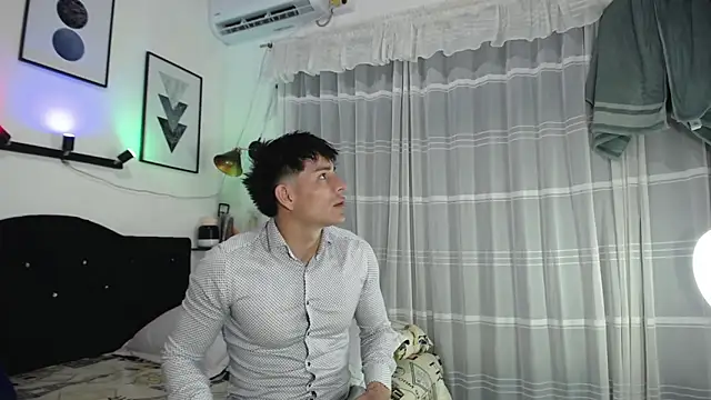 Tomas and liam online show from February 13, 2026, 9:15 pm