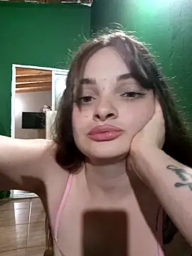 Snapshot of Emmacut chatting on December 4, 2025, 9:25 pm Emmacut online show from December 4, 2025, 9:25 pm