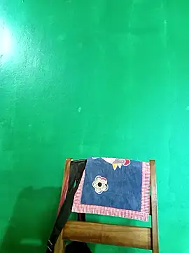 Emmacut online show from March 28, 2026, 2:18 pm