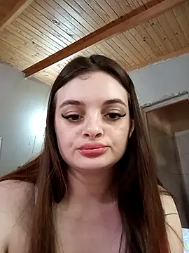 Snapshot of Emmacut chatting on October 23, 2025, 4:27 pm Emmacut online show from October 23, 2025, 4:27 pm