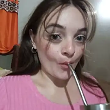 Emmacut online show from January 7, 2026, 11:43 pm