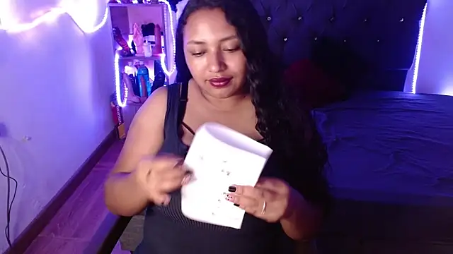 Snapshot of tatiana_wd chatting on April 21, 2026, 2:14 am tatiana wd online show from April 21, 2026, 2:14 am