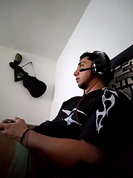 Miguelgel578 online show from September 18, 2025, 3:04 pm