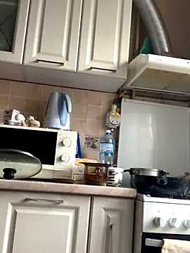 Snapshot of GHsveter chatting on December 18, 2025, 11:58 am GHsveter online show from December 18, 2025, 11:58 am