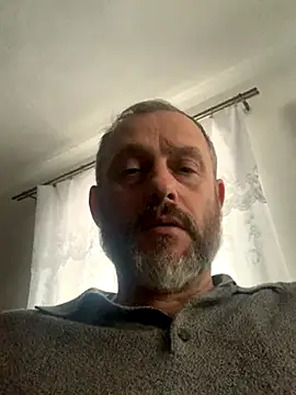 Snapshot of GHsveter chatting on November 13, 2025, 11:14 am GHsveter online show from November 13, 2025, 11:14 am