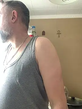 Snapshot of GHsveter chatting on February 22, 2026, 9:33 am GHsveter online show from February 22, 2026, 9:33 am