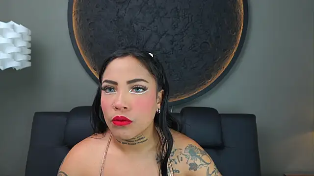 miss vaiolette online show from October 3, 2025, 11:01 am