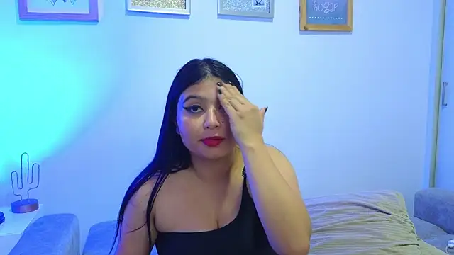 Snapshot of annylouis chatting on December 3, 2025, 7:24 pm annylouis online show from December 3, 2025, 7:24 pm