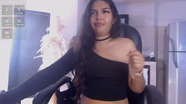 Snapshot of liz_bedoutxx chatting on February 15, 2026, 5:34 pm liz bedoutxx online show from February 15, 2026, 5:34 pm