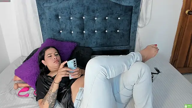 Bianka olivetto021 online show from November 22, 2025, 3:38 am