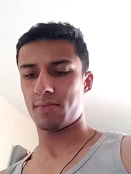 Ricardo hot03 online show from March 17, 2025, 5:27 pm