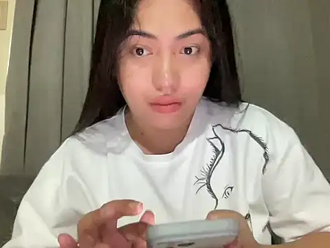 Snapshot of BigDominaMia chatting on May 21, 2026, 9:01 pm BigDominaMia online show from May 21, 2026, 9:01 pm