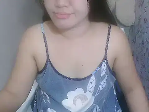 Snapshot of sweet_Lielani chatting on March 5, 2025, 11:38 pm sweet Lielani online show from March 5, 2025, 11:38 pm