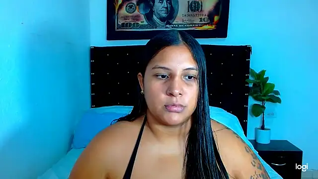 Snapshot of Edithxxx1 chatting on April 22, 2026, 6:58 pm Edithxxx1 online show from April 22, 2026, 6:58 pm
